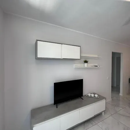 Altemar, Two Bedrooms Americas Apartament *